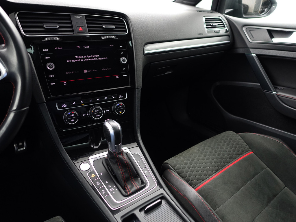 
								Volkswagen Golf 7.5 2.0 TSI GTI Performance Aut- Panoramadak, Virtual Cockpit, Clubsport Interieur, Dynamic Select, Carplay vol									