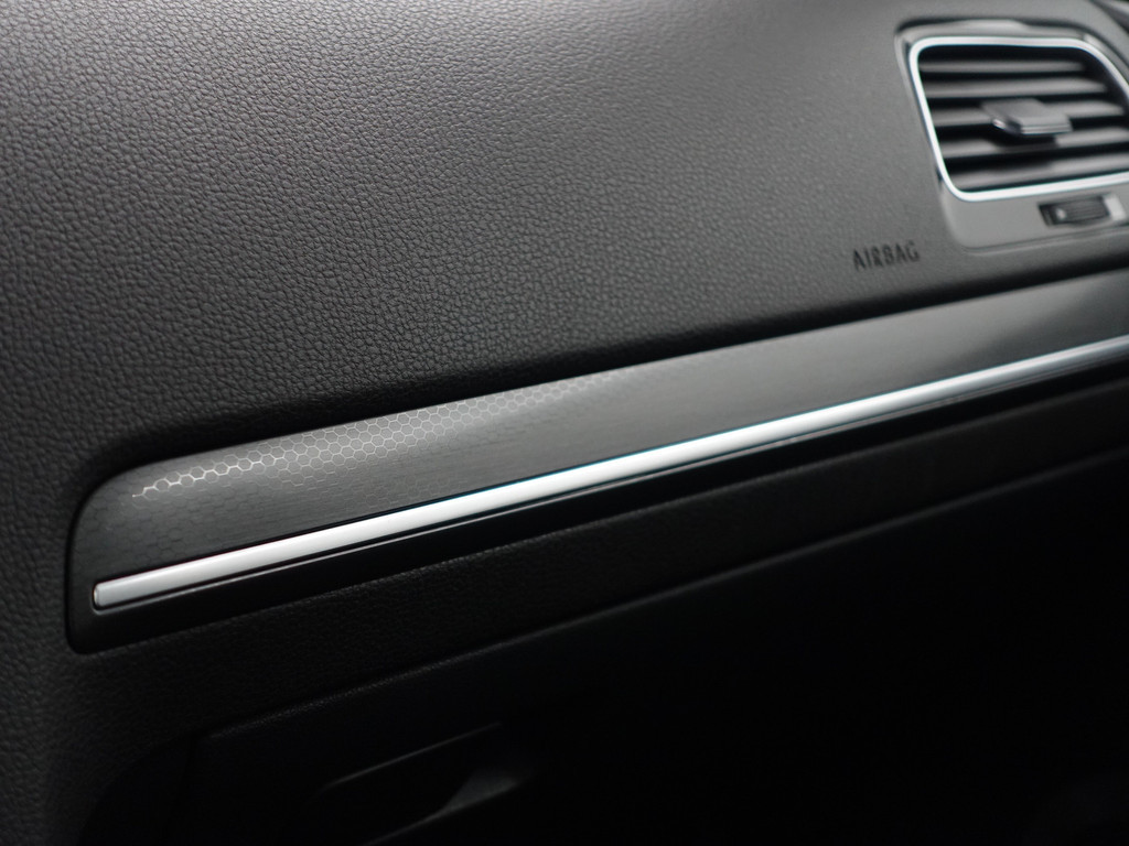 
								Volkswagen Golf 7.5 2.0 TSI GTI Performance Aut- Panoramadak, Virtual Cockpit, Clubsport Interieur, Dynamic Select, Carplay vol									
