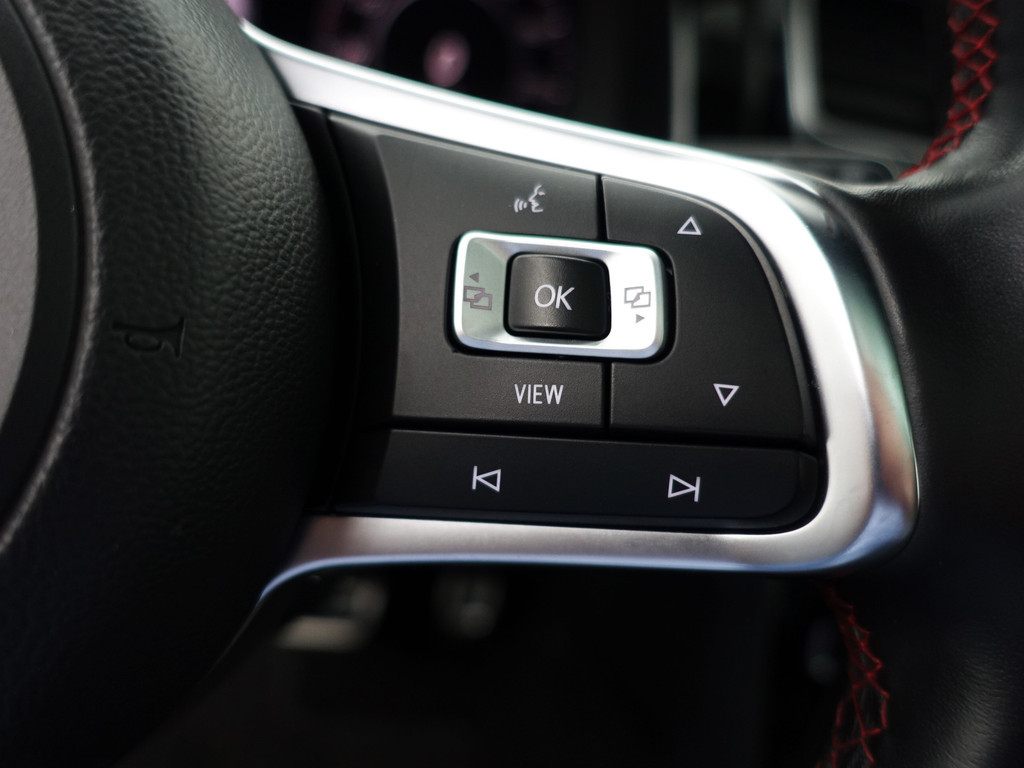 
								Volkswagen Golf 7.5 2.0 TSI GTI Performance Aut- Panoramadak, Virtual Cockpit, Clubsport Interieur, Dynamic Select, Carplay vol									