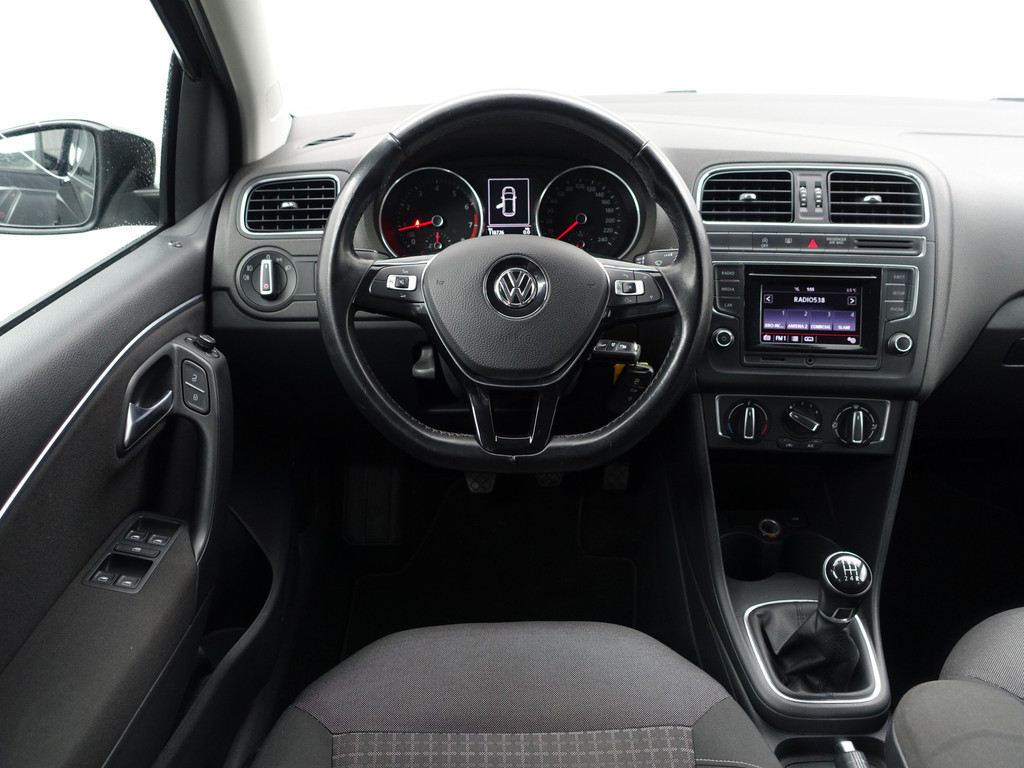 
Volkswagen Polo 1.0 First Edition- 118dkm, Mf Stuur, Clima, Comfort Interieur, Spiegel Pakket vol									