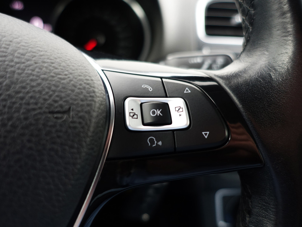 
Volkswagen Polo 1.0 First Edition- 118dkm, Mf Stuur, Clima, Comfort Interieur, Spiegel Pakket vol									