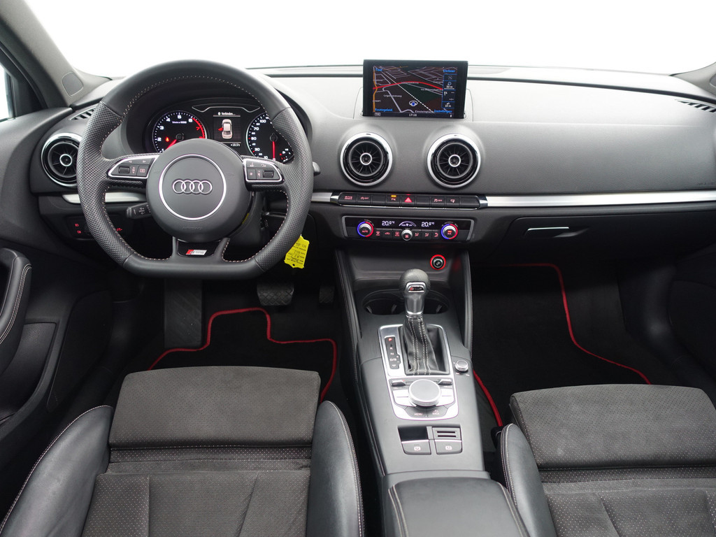 
								Audi A3 Limousine 1.4 TFSI S-line Aut- Panodak, Sport Interieur, Xenon led, Sfeerverlichting, Park Assist, Navi vol									