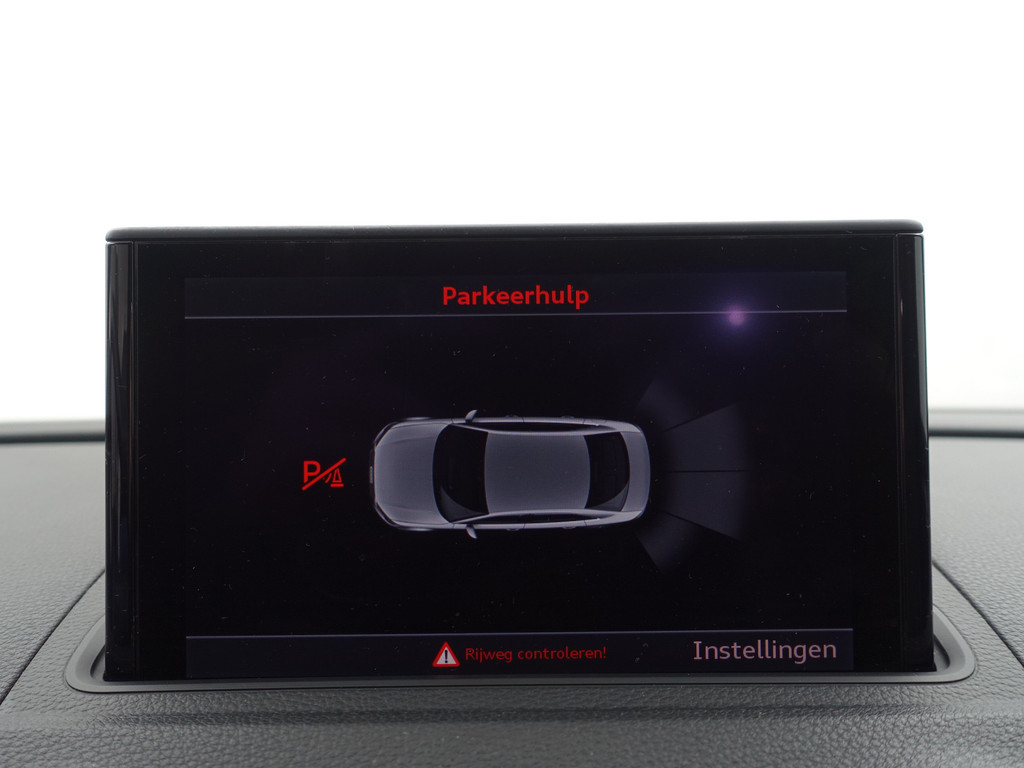 
								Audi A3 Limousine 1.4 TFSI S-line Aut- Panodak, Sport Interieur, Xenon led, Sfeerverlichting, Park Assist, Navi vol									