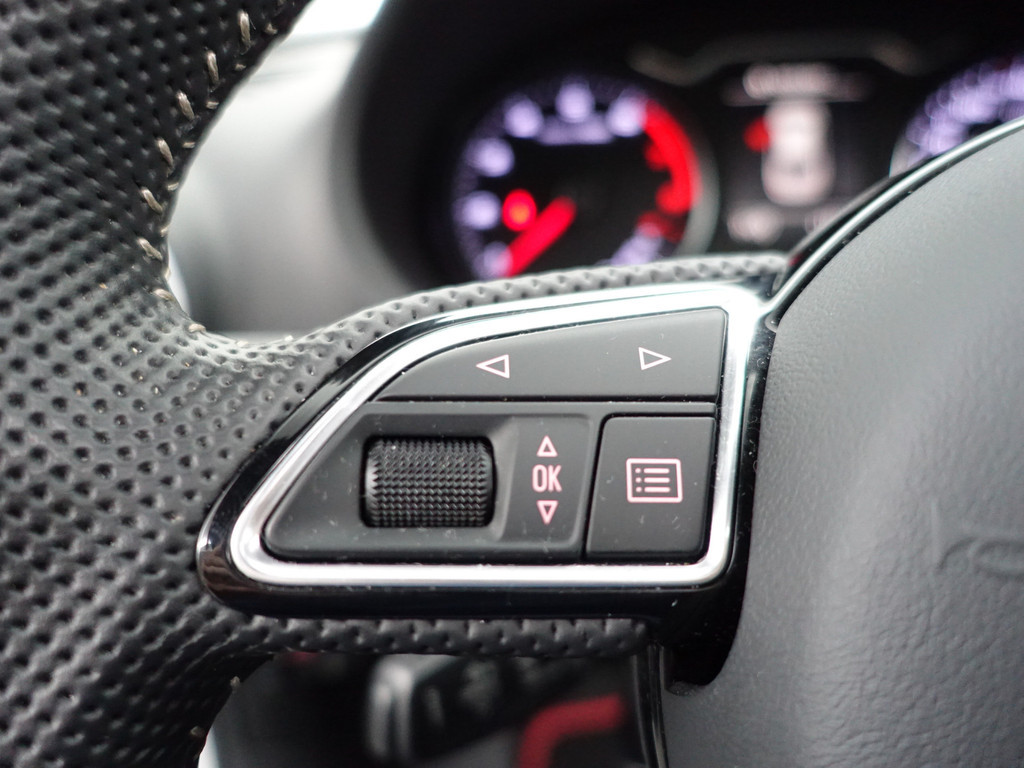 
								Audi A3 Limousine 1.4 TFSI S-line Aut- Panodak, Sport Interieur, Xenon led, Sfeerverlichting, Park Assist, Navi vol									