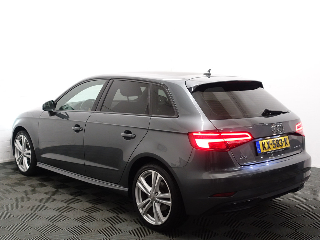 
Audi A3 Sportback 1.4 e-tron Pro LineS S-line Aut- Facelift, Virtual Cockpit, Sport Interieur, Xenon led Matrix, Bang Olufsen, Keyless vol									