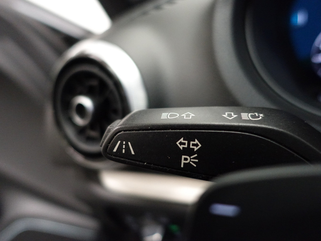 
Audi A3 Sportback 1.4 e-tron Pro LineS S-line Aut- Facelift, Virtual Cockpit, Sport Interieur, Xenon led Matrix, Bang Olufsen, Keyless vol									