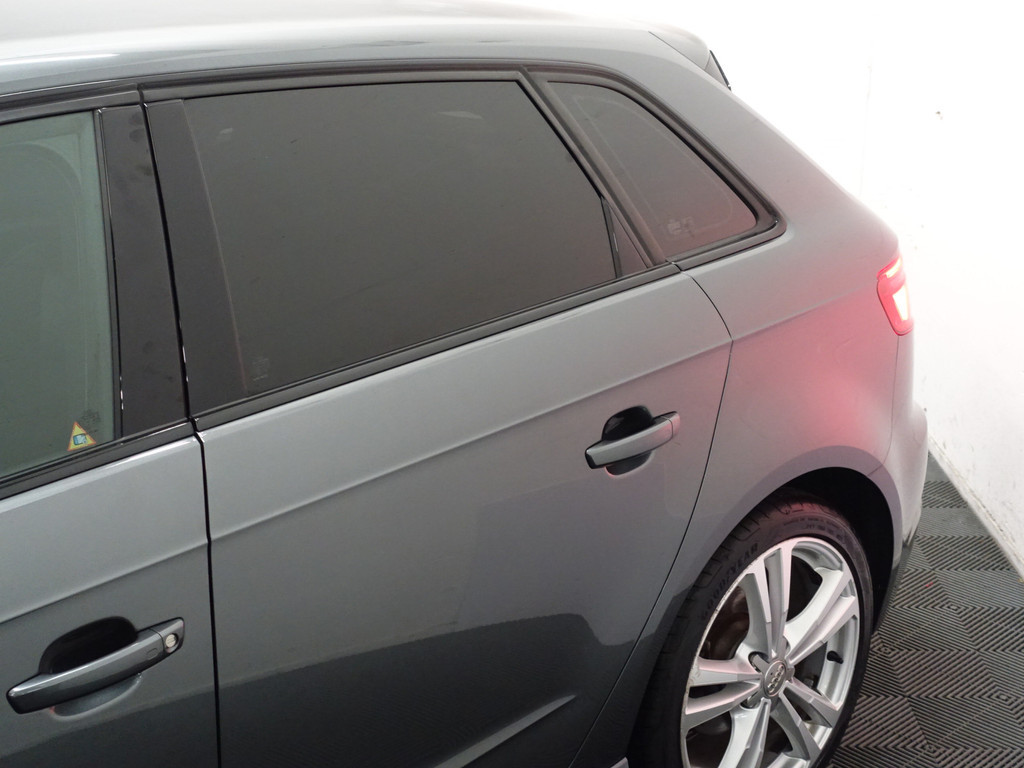 
Audi A3 Sportback 1.4 e-tron Pro LineS S-line Aut- Facelift, Virtual Cockpit, Sport Interieur, Xenon led Matrix, Bang Olufsen, Keyless vol									