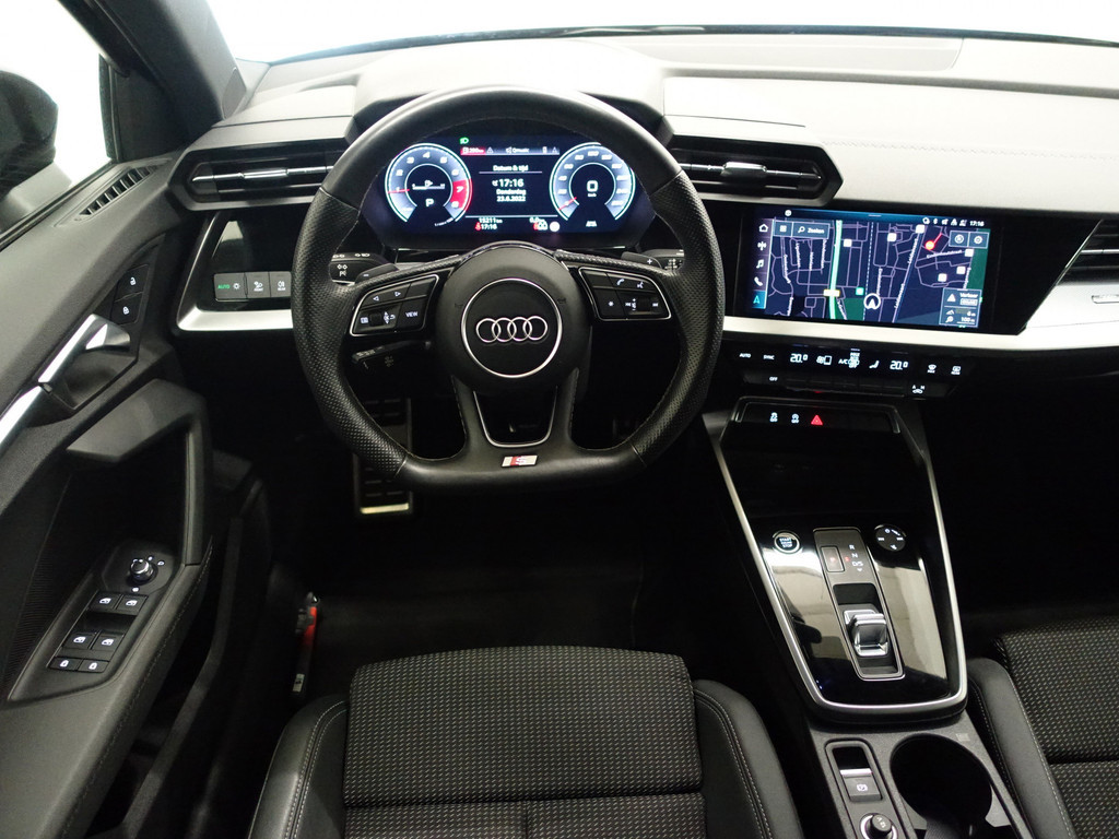 
Audi A3 Sportback 30 TFSI S line Black Optic Aut- Sport Interieur, Virtual Cockpit, Xenon Led, Park Assist, Keyless vol									