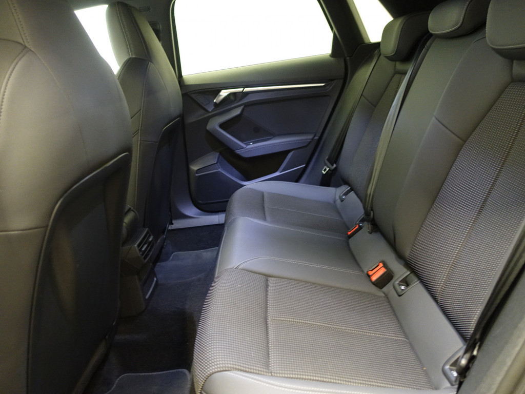 
Audi A3 Sportback 30 TFSI S line Black Optic Aut- Sport Interieur, Virtual Cockpit, Xenon Led, Park Assist, Keyless vol									