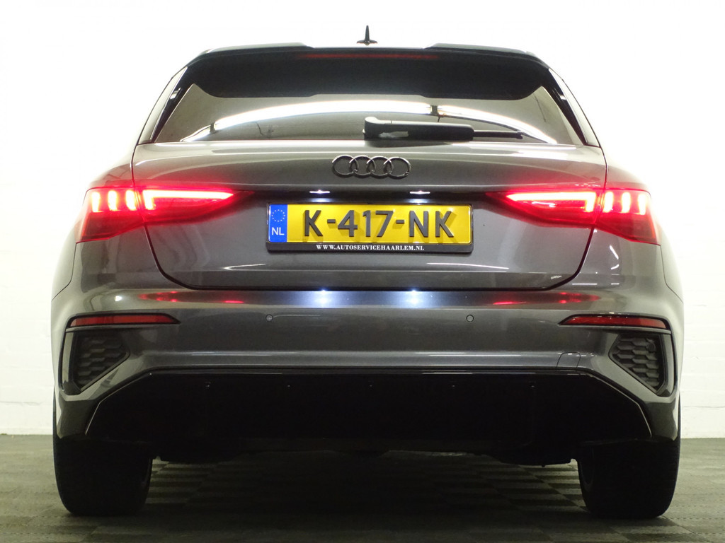 
Audi A3 Sportback 30 TFSI S line Black Optic Aut- Sport Interieur, Virtual Cockpit, Xenon Led, Park Assist, Keyless vol									