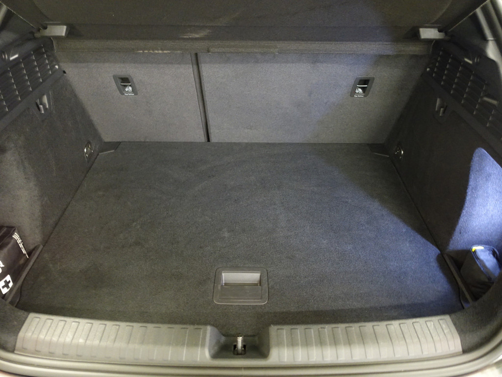 
Audi A3 Sportback 30 TFSI S line Black Optic Aut- Sport Interieur, Virtual Cockpit, Xenon Led, Park Assist, Keyless vol									