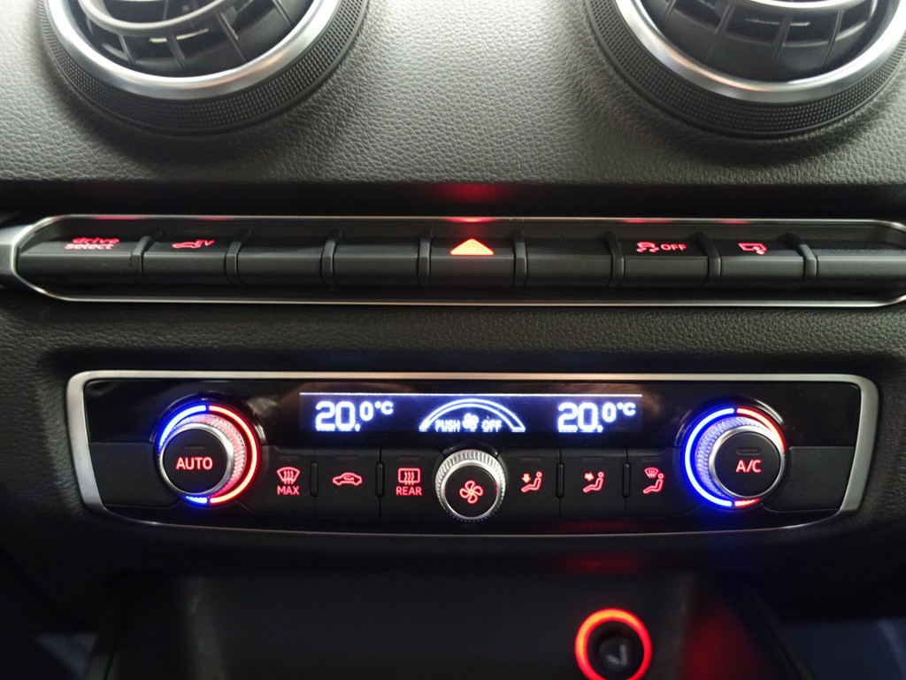 
Audi A3 Sportback 1.4 e-tron PHEV S line Aut- Keyless, Dynamic Select, Ada Cruise, Sport Interieur, Xenon Led vol									