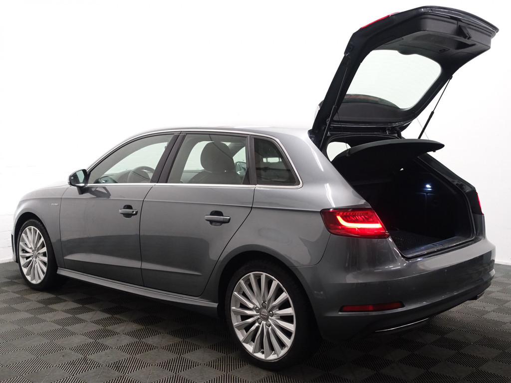 
Audi A3 Sportback 1.4 e-tron PHEV S line Aut- Keyless, Dynamic Select, Ada Cruise, Sport Interieur, Xenon Led vol									
