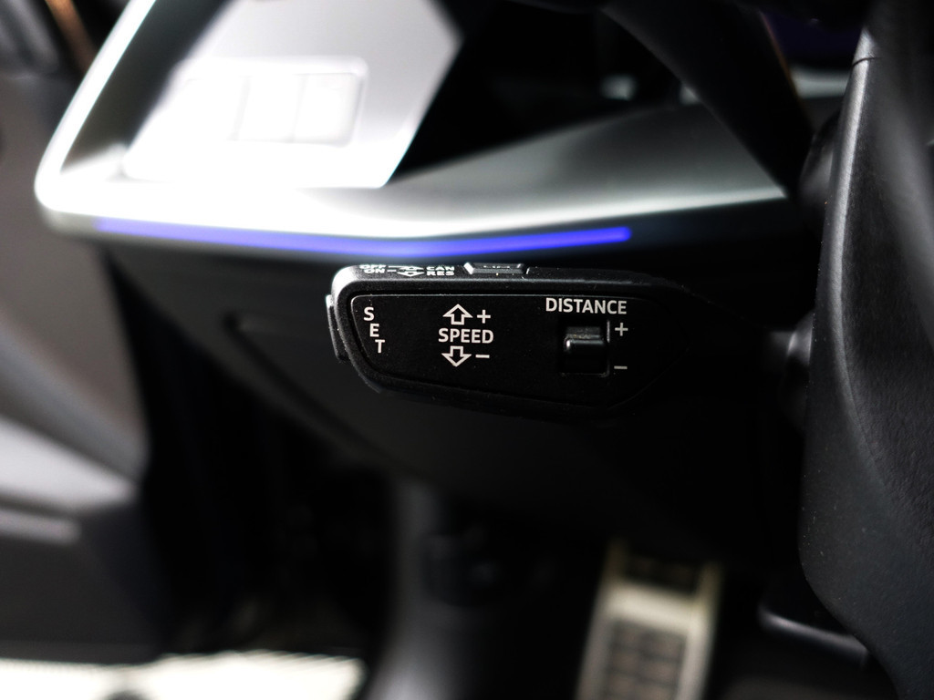 
								Audi A3 Sportback 35 TFSI S Competition Aut- Sport Interieur, Sfeerverlichting, Xenon Led Matrix, CarPlay, Park Assist, Keyless vol									
