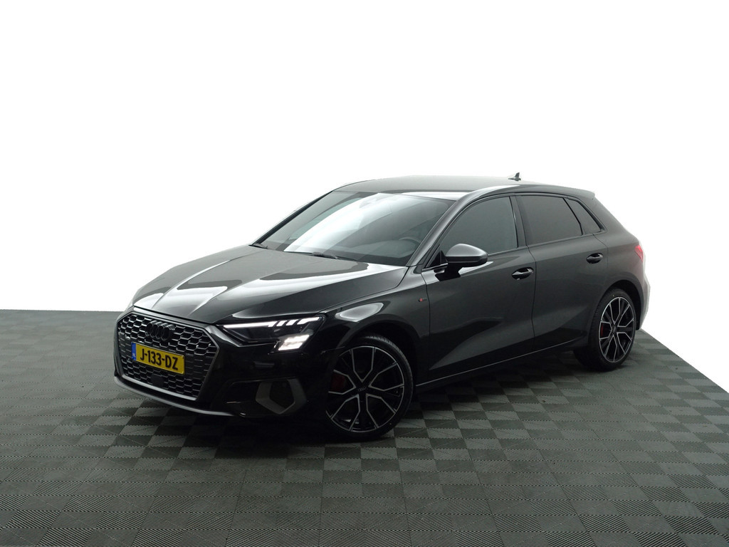 
								Audi A3 Sportback 35 TFSI S Competition Aut- Sport Interieur, Sfeerverlichting, Xenon Led Matrix, CarPlay, Park Assist, Keyless vol									
