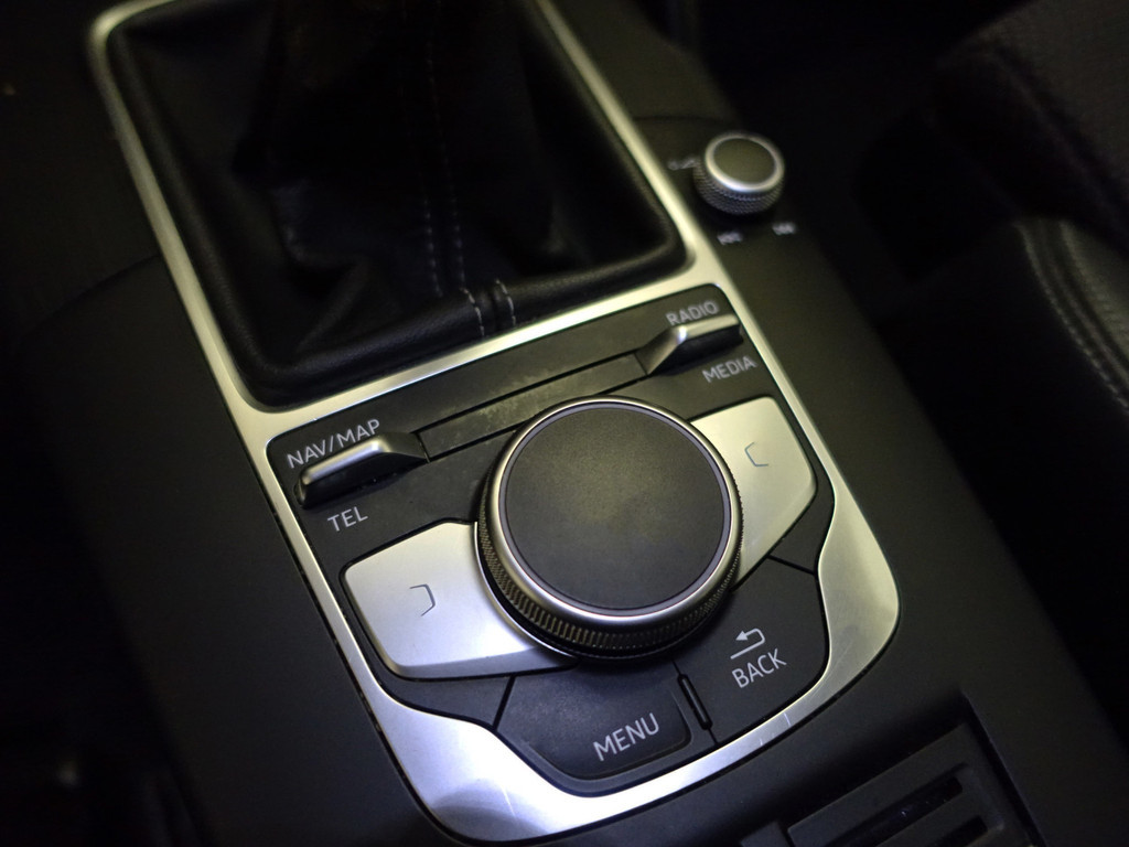 
Audi A3 Sportback 1.0 TFSI S line- Sport Leder, Xenon Led, Clima, Navi, Cruise, Dynamic Select vol									