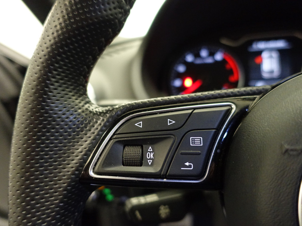 
Audi A3 Sportback 1.0 TFSI S line- Sport Leder, Xenon Led, Clima, Navi, Cruise, Dynamic Select vol									