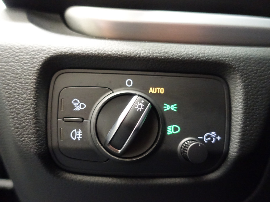 
Audi A3 Sportback 1.0 TFSI S line- Sport Leder, Xenon Led, Clima, Navi, Cruise, Dynamic Select vol									