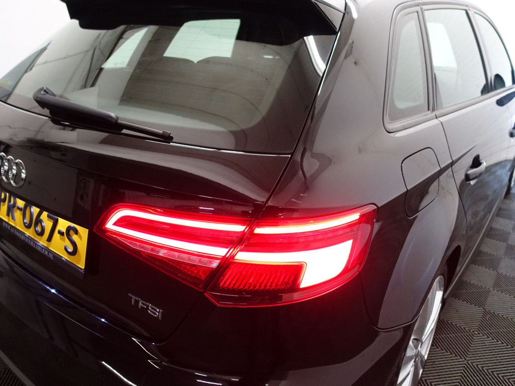 
Audi A3 Sportback 1.0 TFSI S line- Sport Leder, Xenon Led, Clima, Navi, Cruise, Dynamic Select vol									