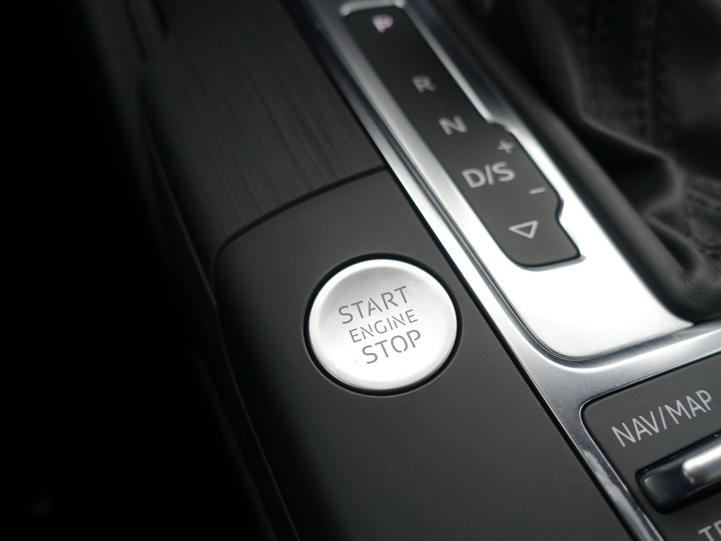 
								Audi A3 Limousine 30 TFSI Pro Line S Aut- Virtual Cockpit, Ada Cruise, Xenon Led, Keyless, Park Assist, Sfeerverlichting vol									