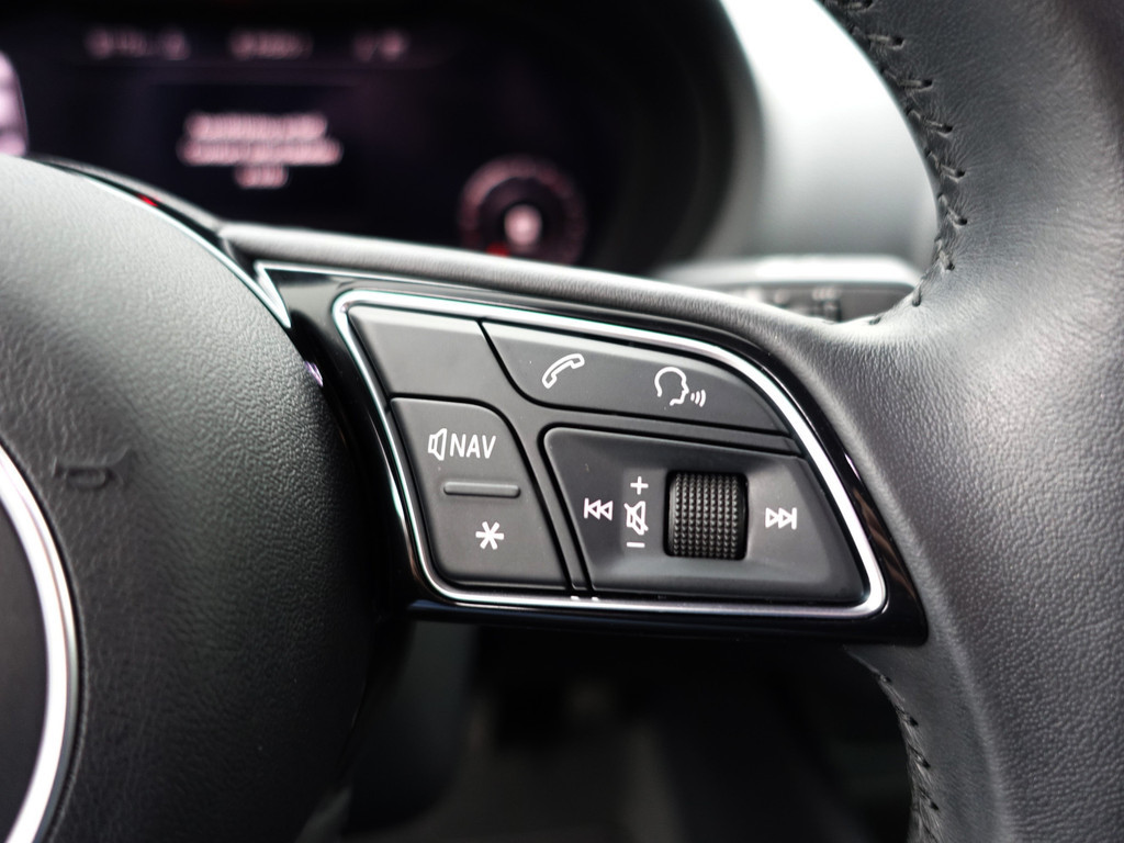 
								Audi A3 Limousine 30 TFSI Pro Line S Aut- Virtual Cockpit, Ada Cruise, Xenon Led, Keyless, Park Assist, Sfeerverlichting vol									