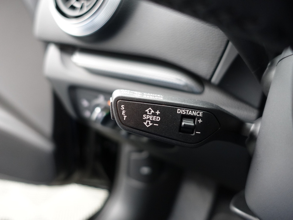 
								Audi A3 Limousine 30 TFSI Pro Line S Aut- Virtual Cockpit, Ada Cruise, Xenon Led, Keyless, Park Assist, Sfeerverlichting vol									