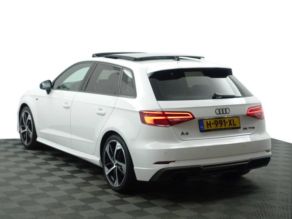
								Audi A3 Sportback 35 TFSI S Black Optic Aut- Panodak, Bang Olufsen, Carbon, Virtual cockpit, Xenon Led, Ada Cruise, Sfeerverlichting, vol									
