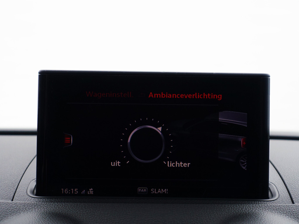 
								Audi A3 Sportback 35 TFSI S Black Optic Aut- Panodak, Bang Olufsen, Carbon, Virtual cockpit, Xenon Led, Ada Cruise, Sfeerverlichting, vol									