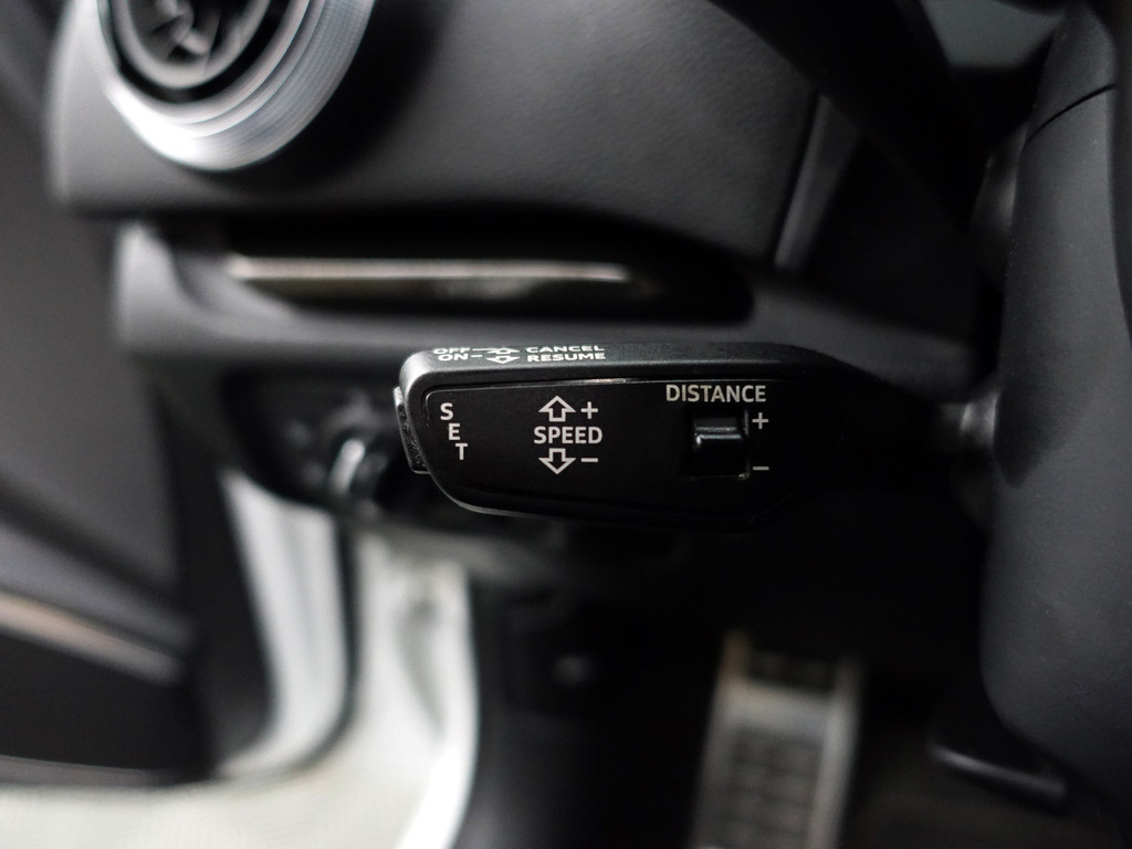 
								Audi A3 Sportback 35 TFSI S Black Optic Aut- Panodak, Bang Olufsen, Carbon, Virtual cockpit, Xenon Led, Ada Cruise, Sfeerverlichting, vol									