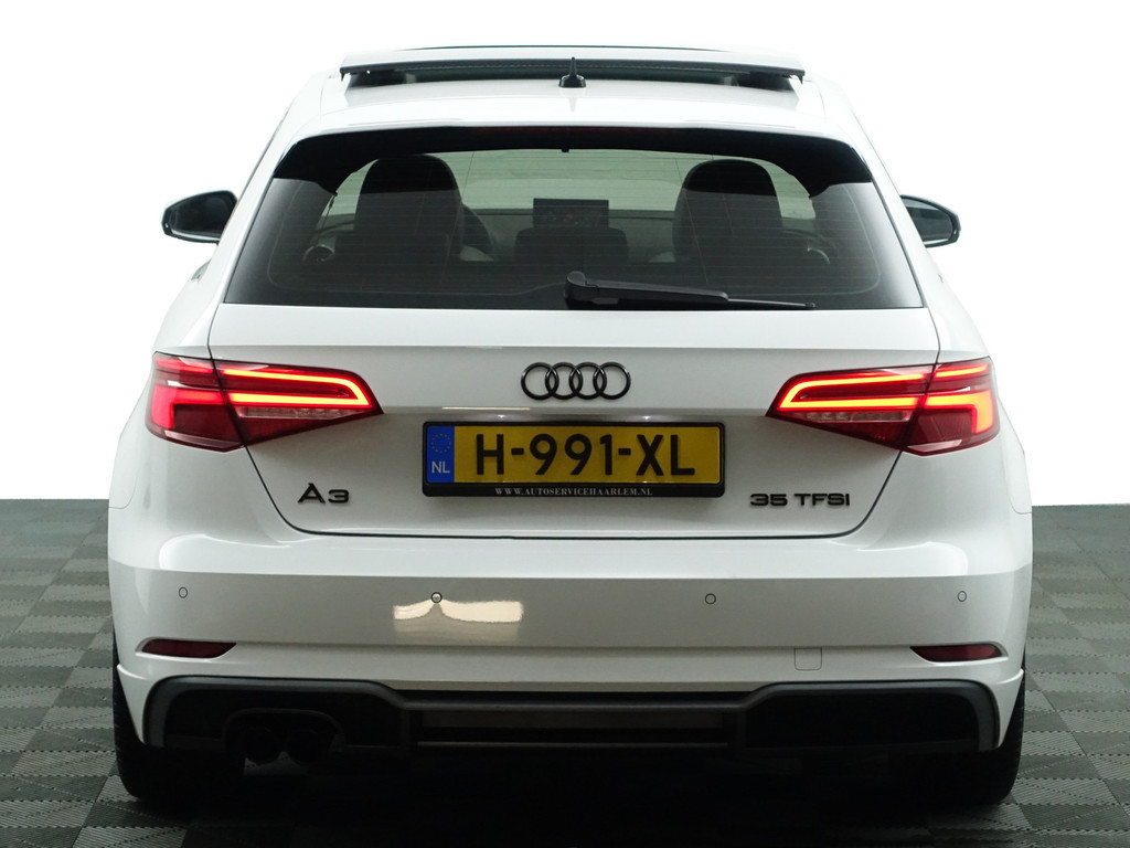 
								Audi A3 Sportback 35 TFSI S Black Optic Aut- Panodak, Bang Olufsen, Carbon, Virtual cockpit, Xenon Led, Ada Cruise, Sfeerverlichting, vol									