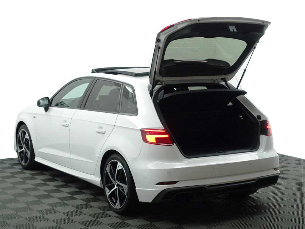 
								Audi A3 Sportback 35 TFSI S Black Optic Aut- Panodak, Bang Olufsen, Carbon, Virtual cockpit, Xenon Led, Ada Cruise, Sfeerverlichting, vol									
