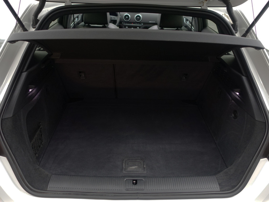 
								Audi A3 Sportback 35 TFSI S Black Optic Aut- Panodak, Bang Olufsen, Carbon, Virtual cockpit, Xenon Led, Ada Cruise, Sfeerverlichting, vol									