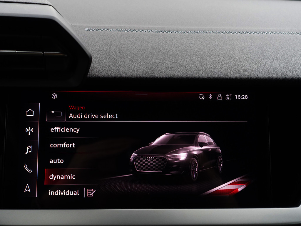 
Audi A3 Sportback 45 TFSI e 285pk S Competition Aut- Bang Olufsen, Head Up, Design Interieur, Sfeerverlichting, Xenon Led Matrix, CarPlay vol									