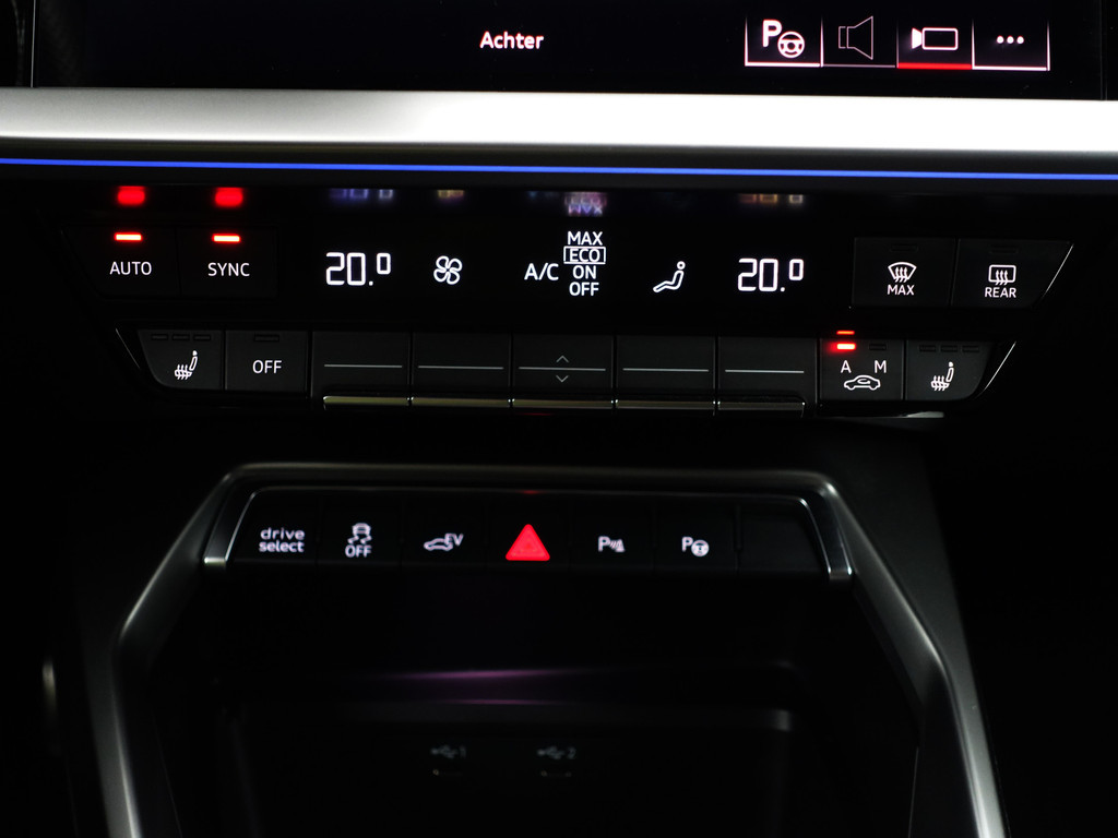 
Audi A3 Sportback 45 TFSI e 285pk S Competition Aut- Bang Olufsen, Head Up, Design Interieur, Sfeerverlichting, Xenon Led Matrix, CarPlay vol									