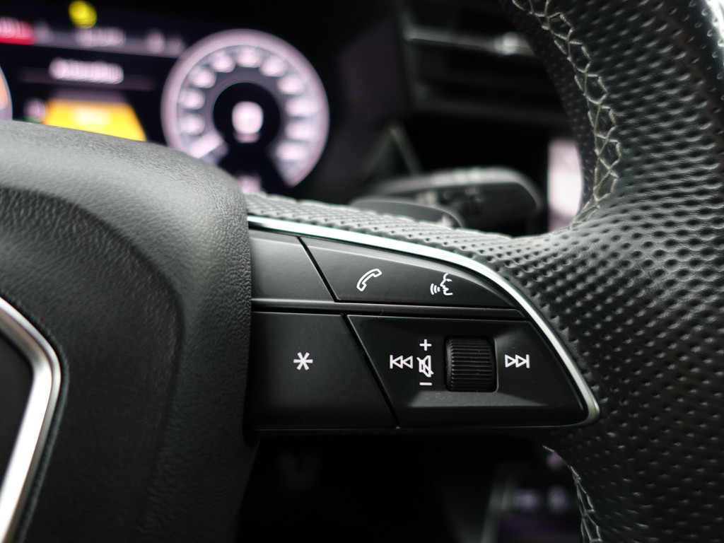 
Audi A3 Sportback 45 TFSI e 285pk S Competition Aut- Bang Olufsen, Head Up, Design Interieur, Sfeerverlichting, Xenon Led Matrix, CarPlay vol									