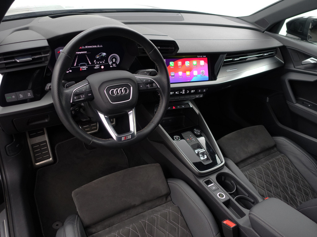 
Audi A3 Sportback 45 TFSI e S Competition Black Optic Aut- Panodak, Sfeerverlichting, Bang Olufsen, CarPlay, Dynamic Select vol									