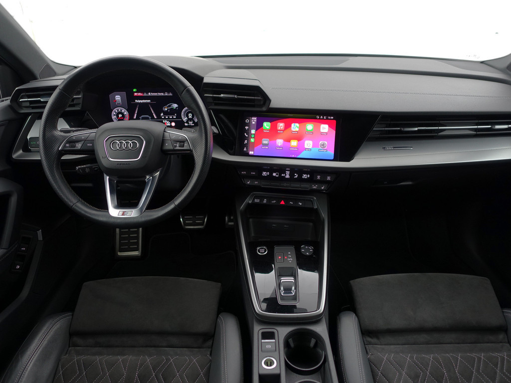 
Audi A3 Sportback 45 TFSI e S Competition Black Optic Aut- Panodak, Sfeerverlichting, Bang Olufsen, CarPlay, Dynamic Select vol									