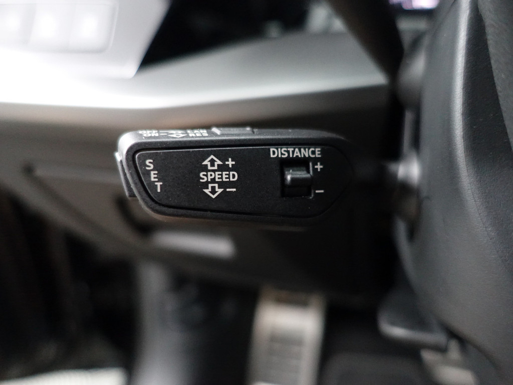 
Audi A3 Sportback 45 TFSI e S Competition Black Optic Aut- Panodak, Sfeerverlichting, Bang Olufsen, CarPlay, Dynamic Select vol									