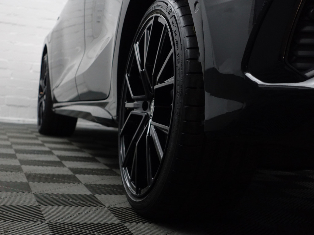 
Audi A3 Sportback 45 TFSI e S Competition Black Optic Aut- Panodak, Sfeerverlichting, Bang Olufsen, CarPlay, Dynamic Select vol									