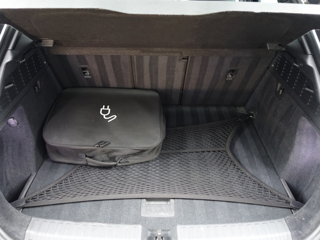 
Audi A3 Sportback 45 TFSI e S Competition Black Optic Aut- Panodak, Sfeerverlichting, Bang Olufsen, CarPlay, Dynamic Select vol									