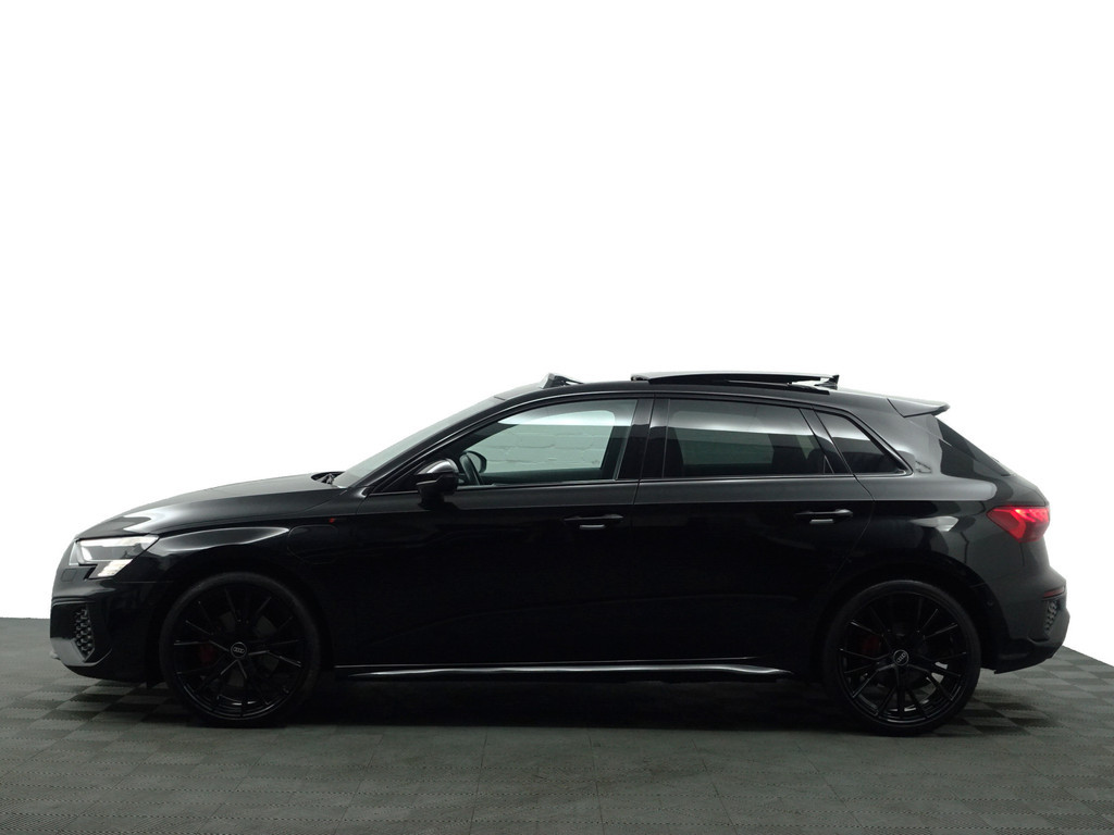 
Audi A3 Sportback 45 TFSI e S Competition Black Optic Aut- Panodak, Sfeerverlichting, Bang Olufsen, CarPlay, Dynamic Select vol									