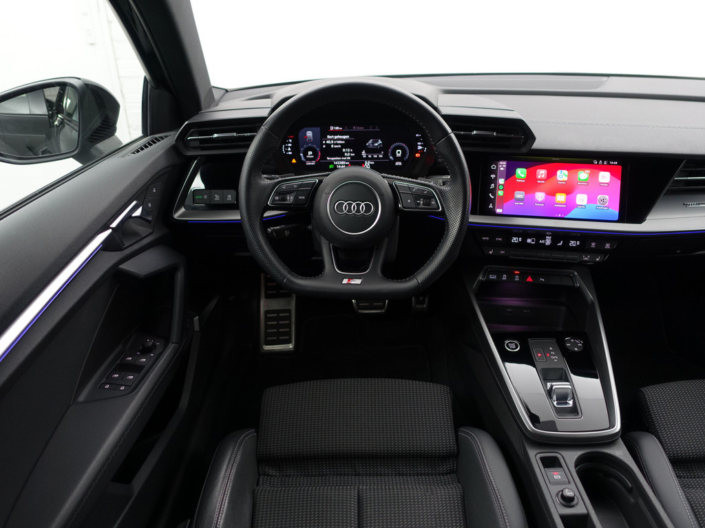 
Audi A3 Sportback 35 TFSI S Line Black Optic Aut- Bang Olufsen, Sfeerverlichting, Park Assist, Xenon Led, CarPlay, Dynamic Select vol									