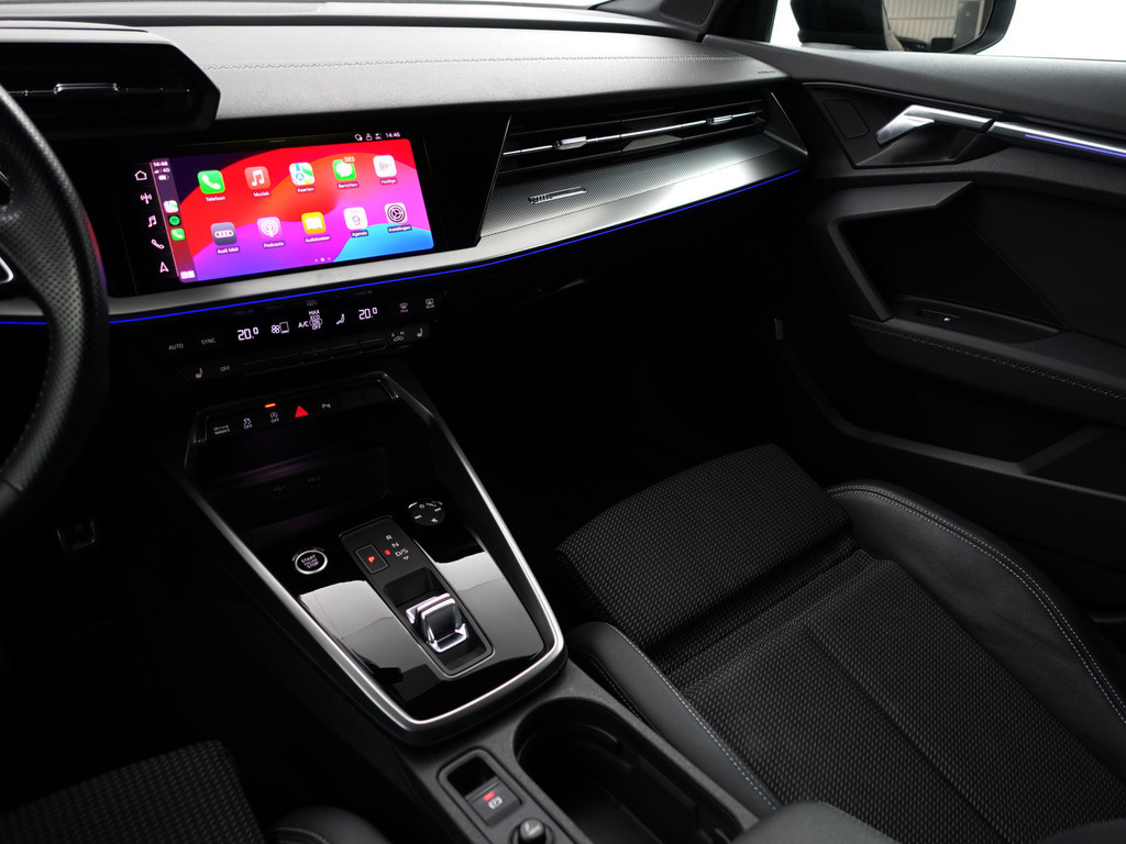 
Audi A3 Sportback 35 TFSI S Line Black Optic Aut- Bang Olufsen, Sfeerverlichting, Park Assist, Xenon Led, CarPlay, Dynamic Select vol									