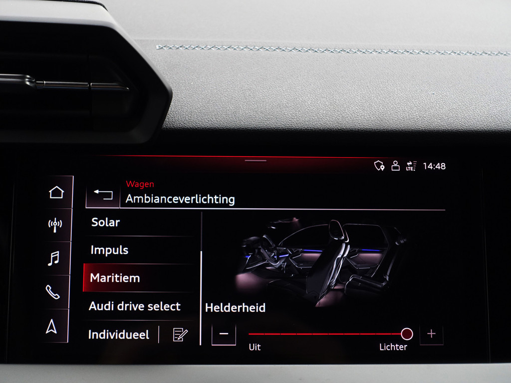 
Audi A3 Sportback 35 TFSI S Line Black Optic Aut- Bang Olufsen, Sfeerverlichting, Park Assist, Xenon Led, CarPlay, Dynamic Select vol									