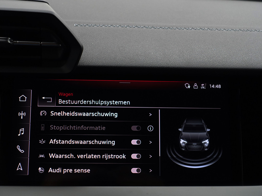 
Audi A3 Sportback 35 TFSI S Line Black Optic Aut- Bang Olufsen, Sfeerverlichting, Park Assist, Xenon Led, CarPlay, Dynamic Select vol									