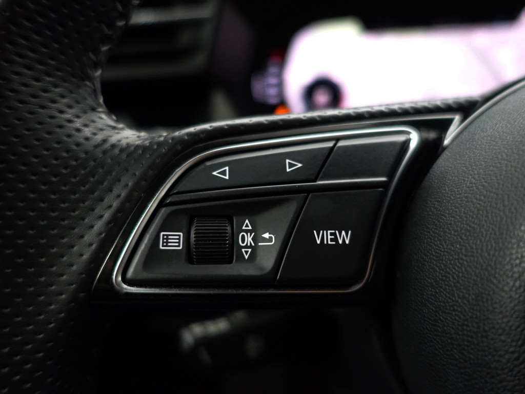 
Audi A3 Sportback 35 TFSI S Line Black Optic Aut- Bang Olufsen, Sfeerverlichting, Park Assist, Xenon Led, CarPlay, Dynamic Select vol									