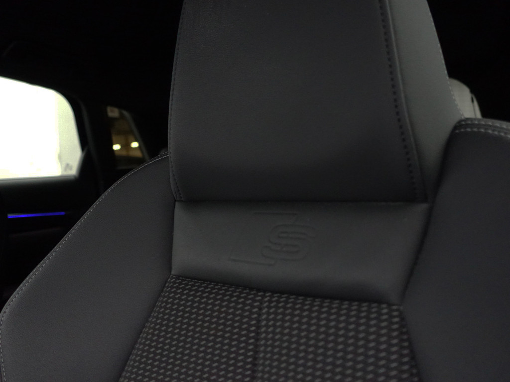 
Audi A3 Sportback 35 TFSI S Line Black Optic Aut- Bang Olufsen, Sfeerverlichting, Park Assist, Xenon Led, CarPlay, Dynamic Select vol									