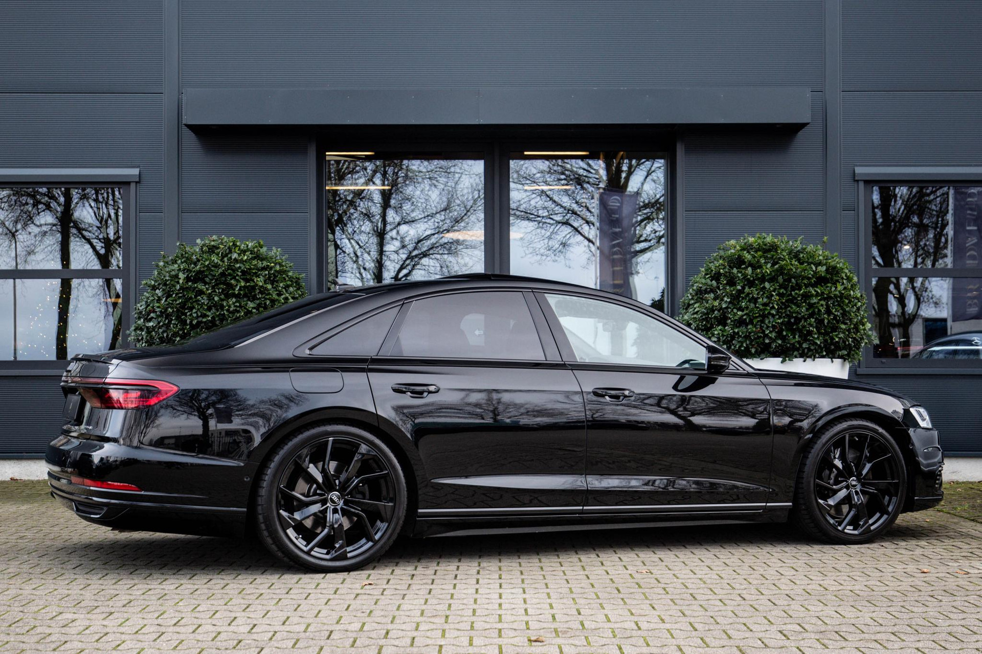 
								Audi A8 60 TFSI e Quattro Pro Line Plus vol									