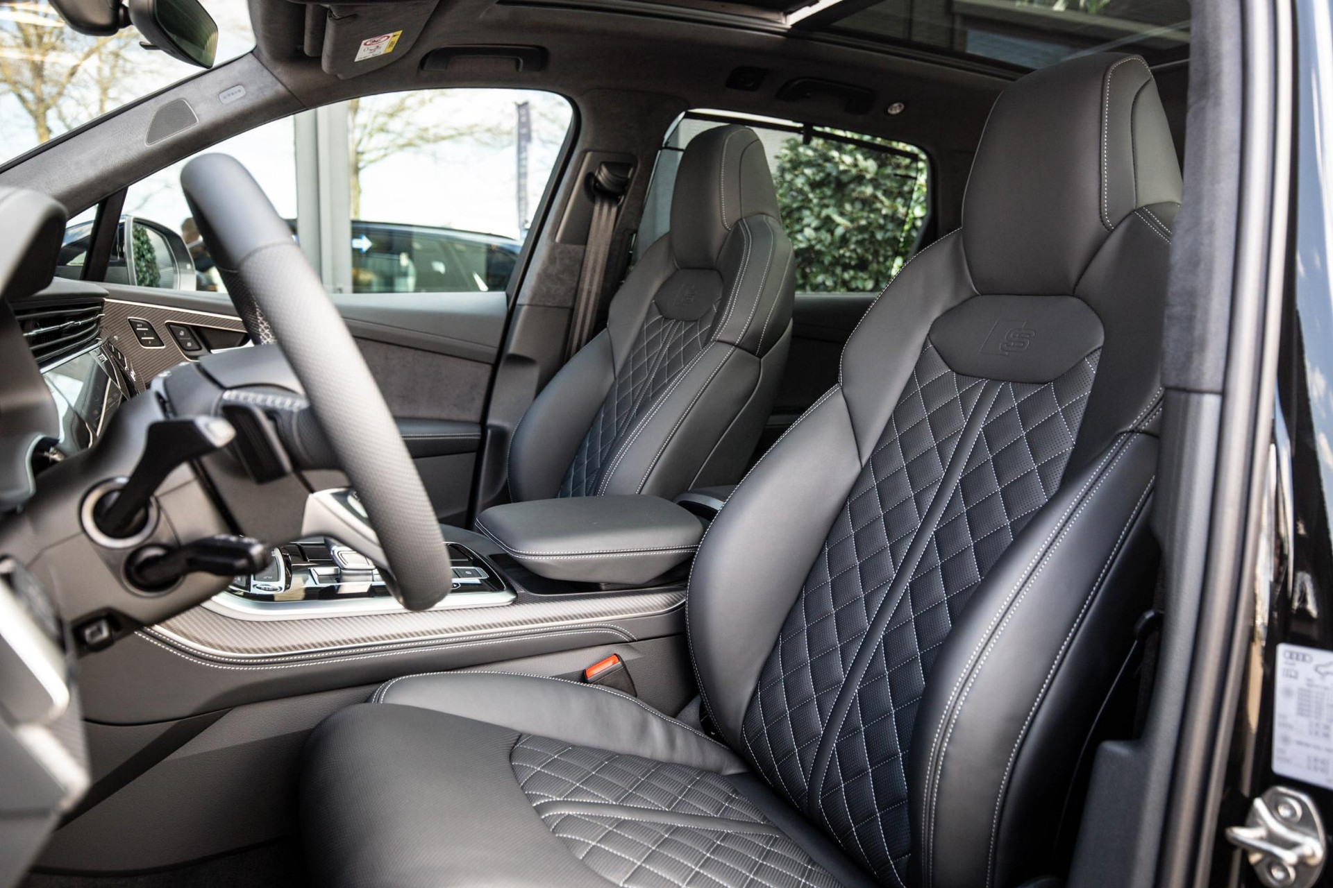 
Audi Q7 60 TFSI e vol									