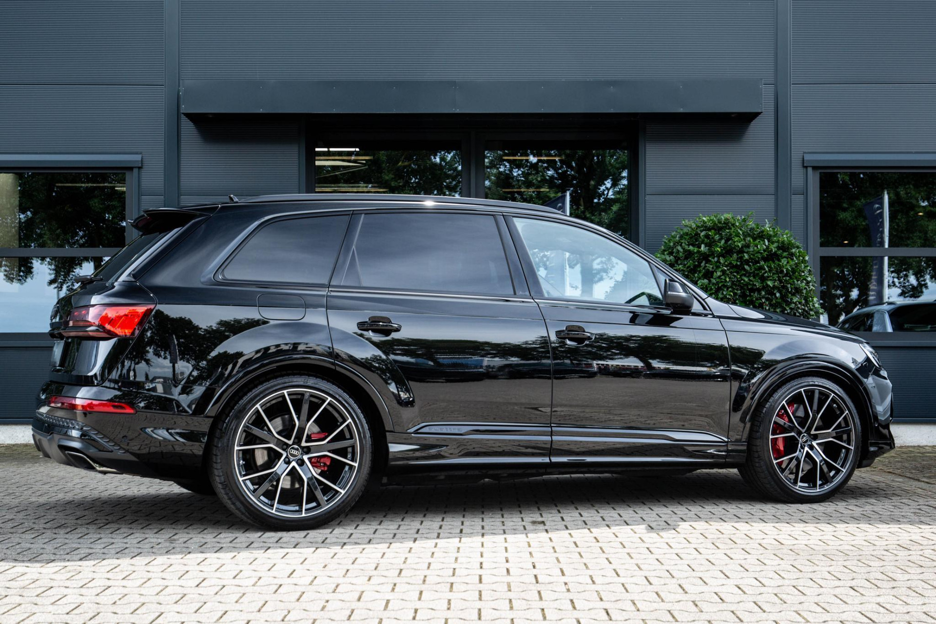 
Audi Q7 60 TFSI e vol									